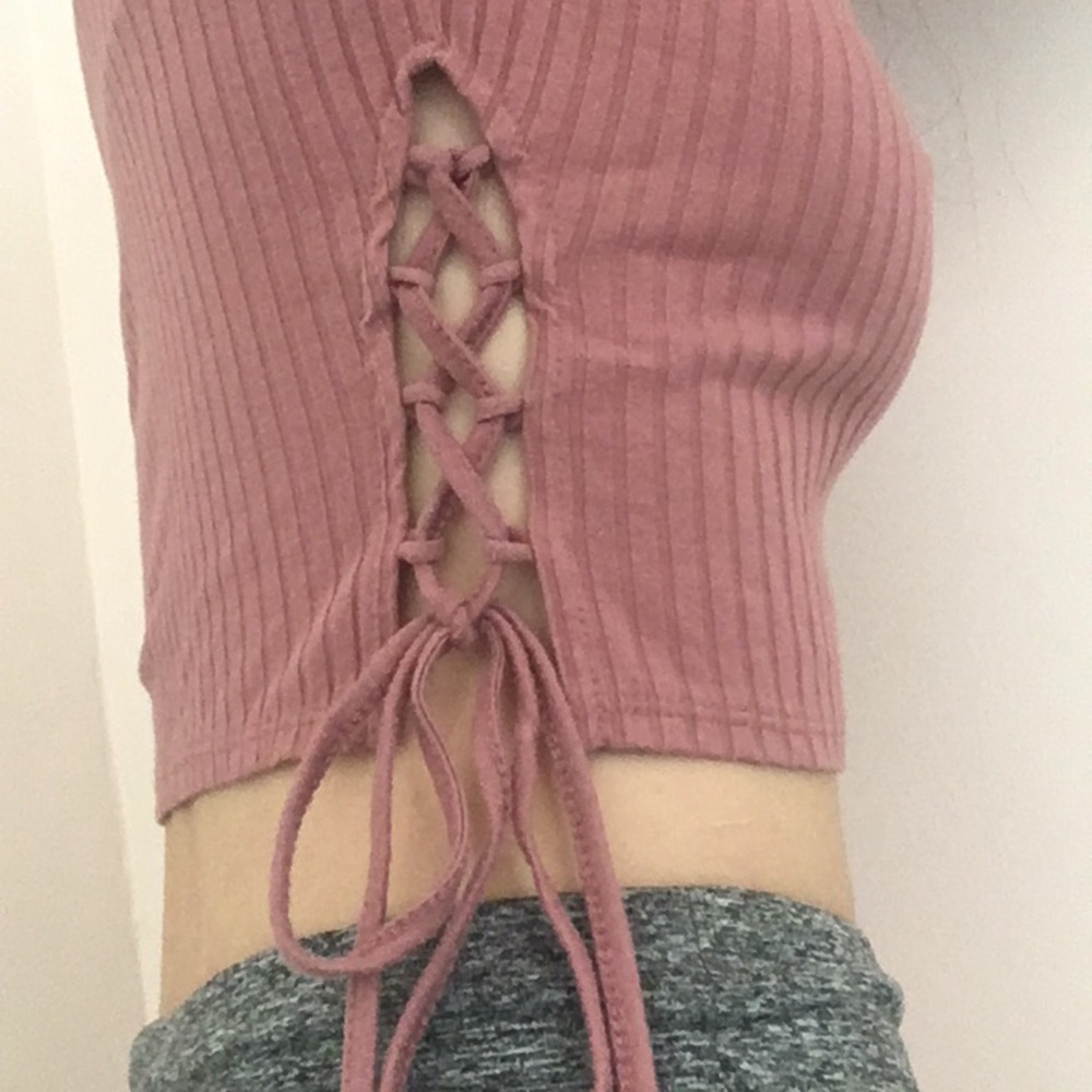 Dusty pink short sleeve crop top - Picture 2 of 3
